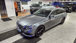 AKM405 · Mercedes-Benz E-Klass 2018 diesel-kombi från sidan — Transport Bil Syd Skåne
