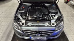 AKM405 · Mercedes-Benz E-Klass 2018 diesel-kombi lastutrymme — Transport Bil Syd Skåne