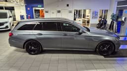 AKM405 · Mercedes-Benz E-Klass 2018 diesel-kombi instrumentpanel — Transport Bil Syd Skåne