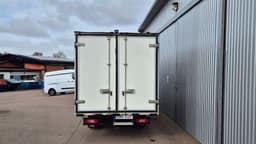 CMO569 · Ford Transit 350 2019 diesel-transportbil - flak lastutrymme — Transport Bil Syd Skåne