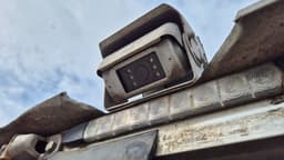 CMO569 · Ford Transit 350 2019 diesel-transportbil - flak motorrum — Transport Bil Syd Skåne