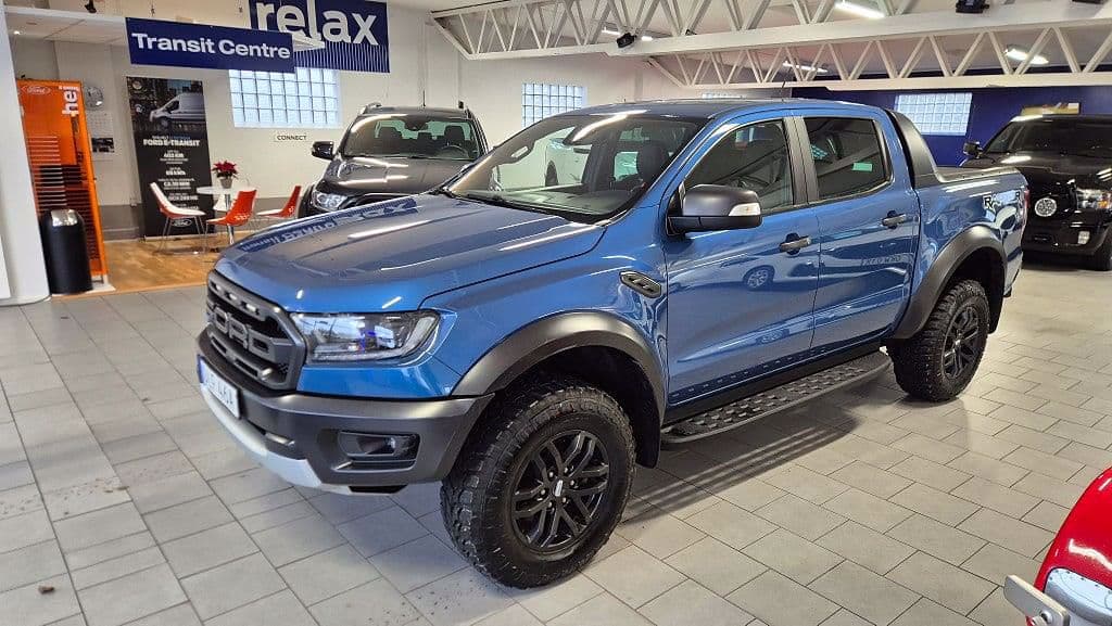 DLF46A · Ford Ranger Raptor 2020 diesel-pickup framifrån — Transport Bil Syd Skåne