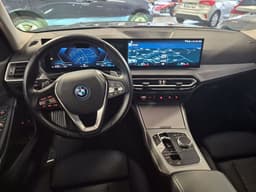 FRA139 · BMW 330e 2023 hybrid-kombi bild 27 — Transport Bil Syd Skåne