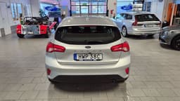 HWP38C · Ford Focus 2019 diesel-halvkombi lastutrymme — Transport Bil Syd Skåne