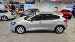 HWP38C · Ford Focus 2019 diesel-halvkombi instrumentpanel — Transport Bil Syd Skåne