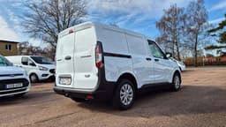 RDH73N · Ford Transit Courier 2024 diesel-transportbil - skåp skåp inifrån — Transport Bil Syd Skåne