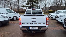 SUS096 · Ford Ranger 2022 diesel-pickup skåp inifrån — Transport Bil Syd Skåne