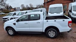 SUS096 · Ford Ranger 2022 diesel-pickup däck och fälg — Transport Bil Syd Skåne