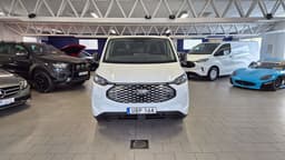 UBP16A · Ford E-Transit Custom 2025 elektrisk transportbil - skåp bakifrån — Transport Bil Syd Skåne