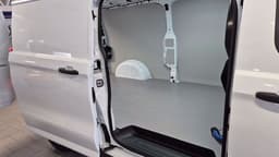 UBP16A · Ford E-Transit Custom 2025 elektrisk transportbil - skåp bild 14 — Transport Bil Syd Skåne