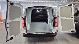 UBP16A · Ford E-Transit Custom 2025 elektrisk transportbil - skåp bild 15 — Transport Bil Syd Skåne