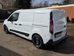 UCO568 · Ford Transit Connect 2022 diesel-transportbil - skåp skåp inifrån — Transport Bil Syd Skåne