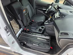 WAW31E · Ford Transit Connect 2024 diesel-transportbil - skåp motorrum — Transport Bil Syd Skåne