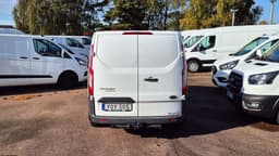 YOY305 · Ford Transit Custom 2017 diesel-transportbil - skåp förarplats interiör — Transport Bil Syd Skåne