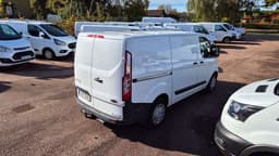 YOY305 · Ford Transit Custom 2017 diesel-transportbil - skåp lastutrymme — Transport Bil Syd Skåne