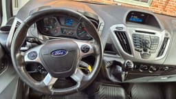 YWP381 · Ford Transit Custom 2018 diesel-transportbil - skåp från sidan — Transport Bil Syd Skåne