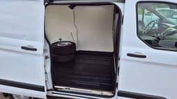 YWP381 · Ford Transit Custom 2018 diesel-transportbil - skåp bild 12 — Transport Bil Syd Skåne