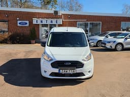ZAW71A · Ford Transit Connect 2024 diesel-transportbil - skåp förarplats interiör — Transport Bil Syd Skåne
