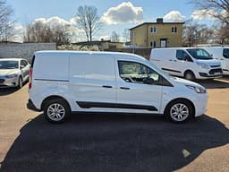 ZAW71A · Ford Transit Connect 2024 diesel-transportbil - skåp lastutrymme — Transport Bil Syd Skåne