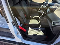 ZAW71A · Ford Transit Connect 2024 diesel-transportbil - skåp bild 13 — Transport Bil Syd Skåne