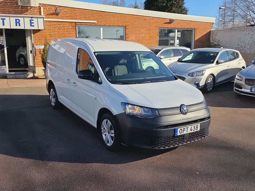 OPT43B · Volkswagen Caddy Maxi 2022 diesel-transportbil - skåp bakifrån — Transport Bil Syd Skåne