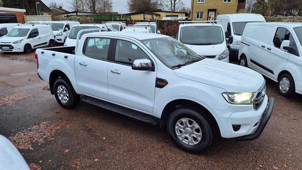 SUS096 · Ford Ranger 2022 diesel-pickup bakifrån — Transport Bil Syd Skåne